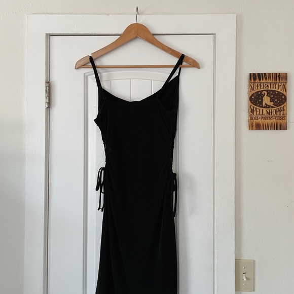 Size Medium Inspired Hearts Black Sheath Mini Dress Spaghetti Strap Cut-out - Picture 5 of 5